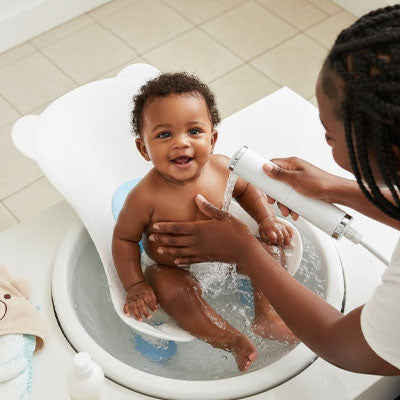 Transat de bain bébé : sécurité et confort pour des moments de bain sereins
