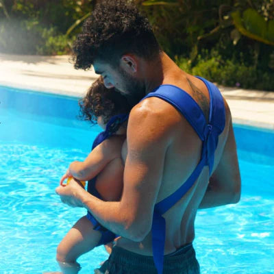 Porte Bébé pour piscine  | BabyCarrier™